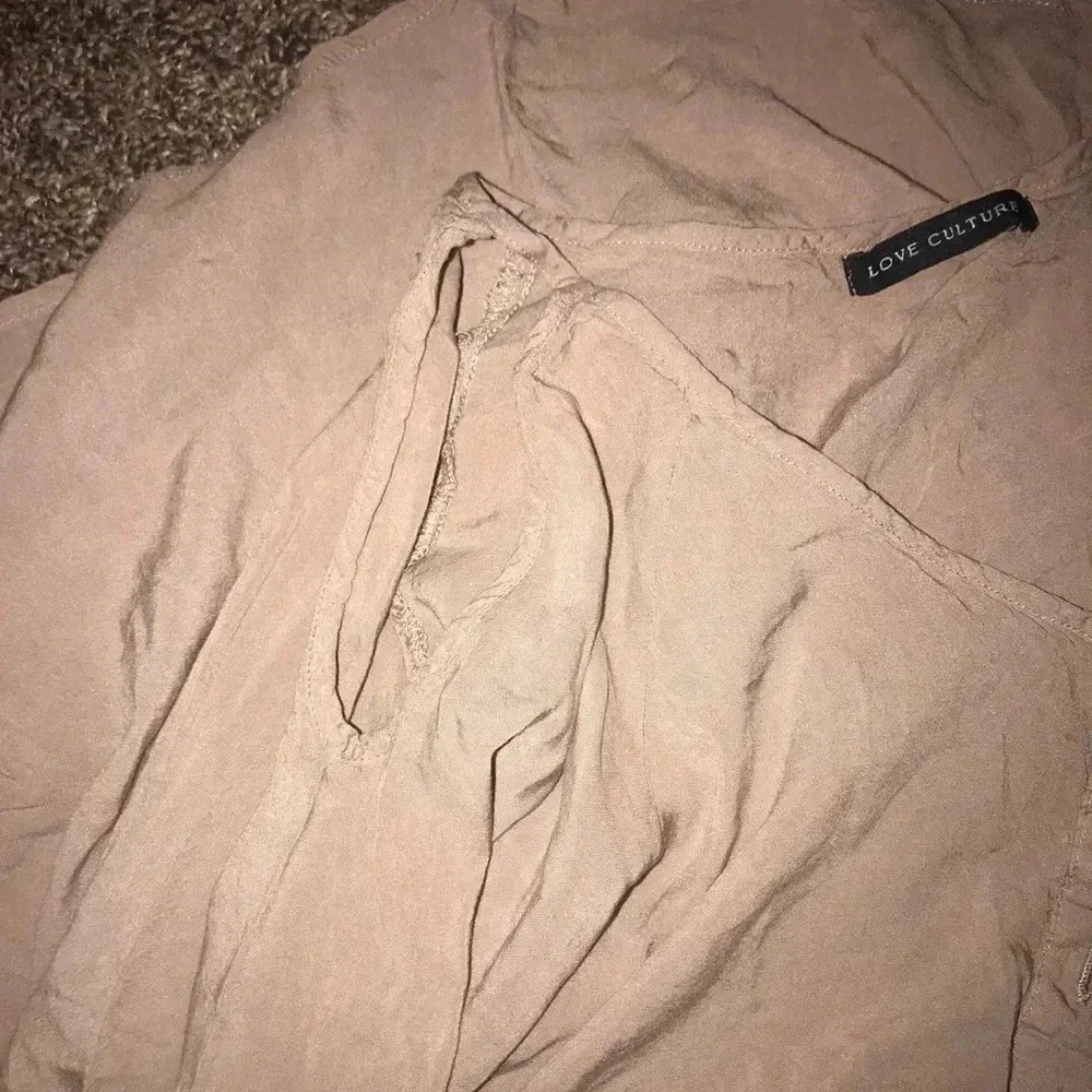 🧾 Button Down☑️ - Picture 6 of 7